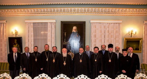 Константинопольська Патріархія готова допомогти православним українцям об’єднатися 